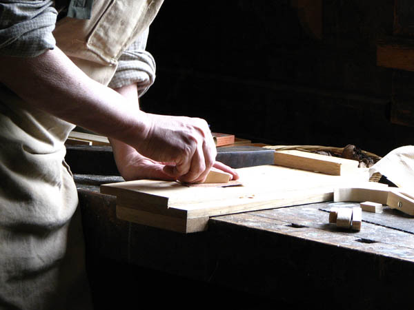 Nuestra <strong>carpintería de madera en  Benijófar</strong> es una empresa de <strong>herencia familiar</strong>, por lo que  contamos con gran <strong>experiencia </strong>en la profesión.